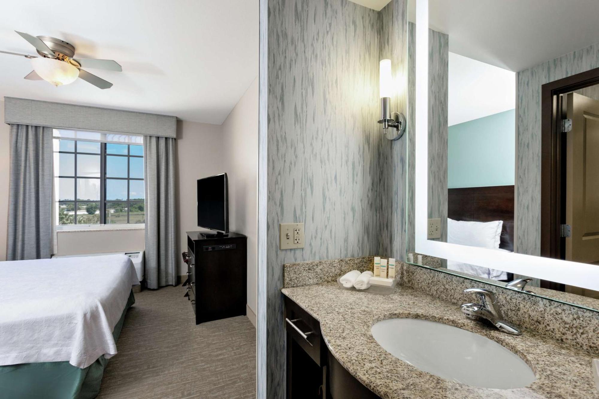 Homewood Suites Port Saint Lucie-Tradition Port St. Lucie Ngoại thất bức ảnh